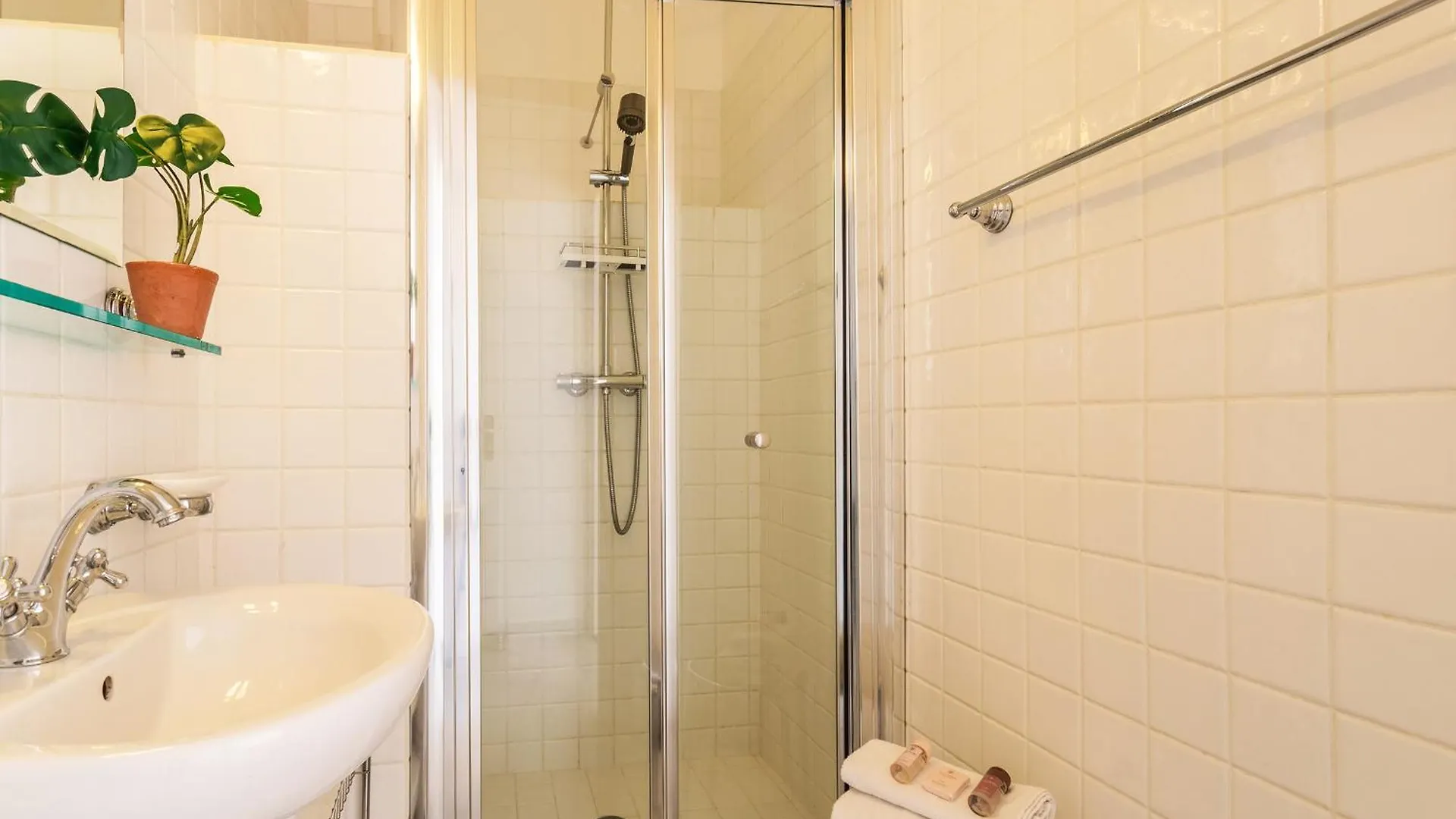 Ambassador Palace Ap2095 By Riviera Holiday Homes Nice Apartment