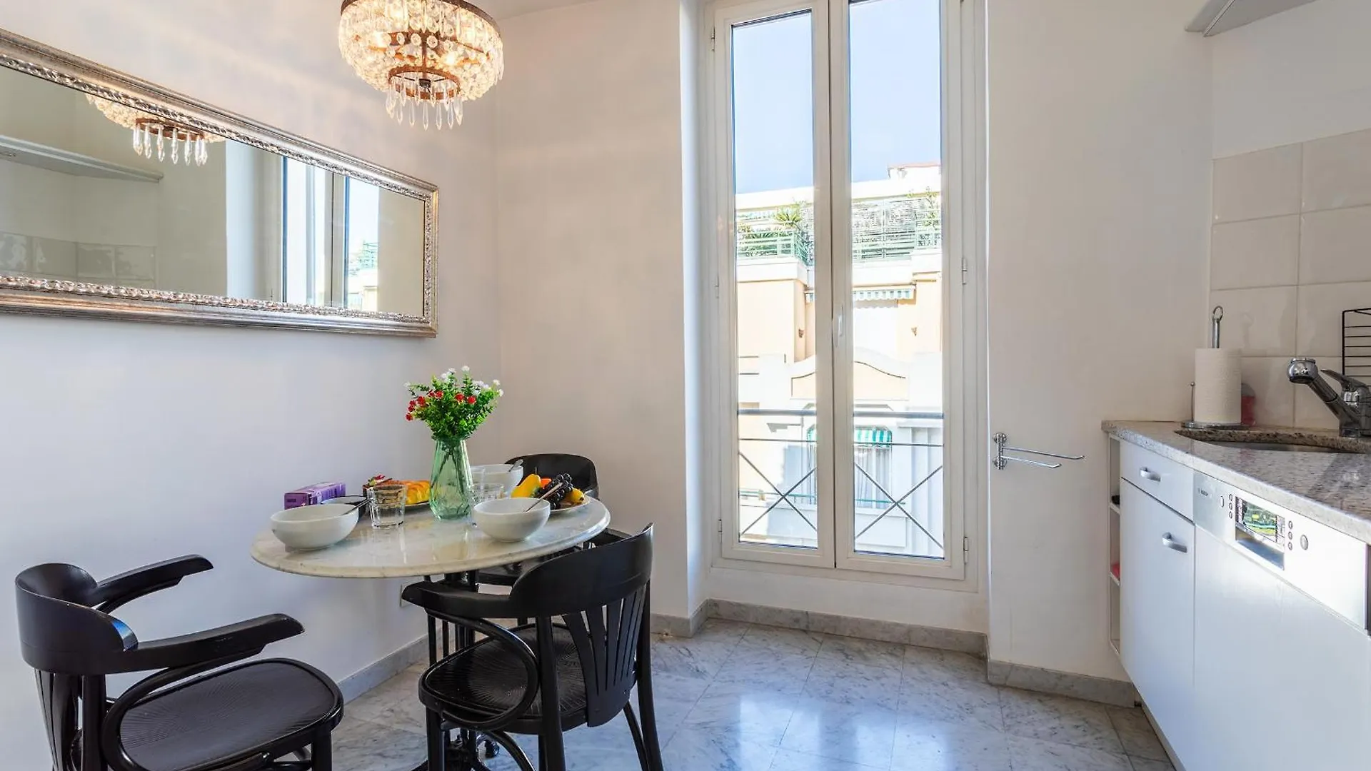 Ambassador Palace Ap2095 By Riviera Holiday Homes 니스